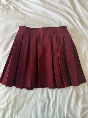Commense Pleated Mini Skirt - Wine Red